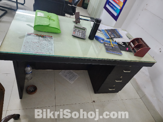 Office Table 5/3 feet